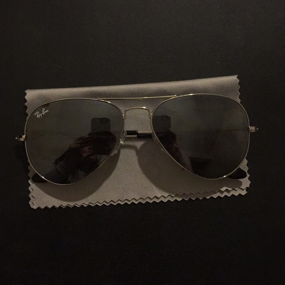 ray ban mirrored aviators!